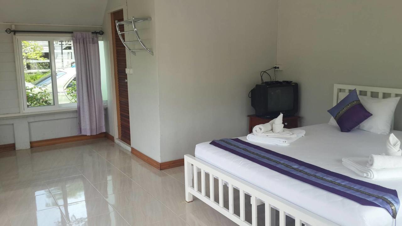 รตะธารา รีสอร์ท Ratathara Resort Bang Pakong Экстерьер фото